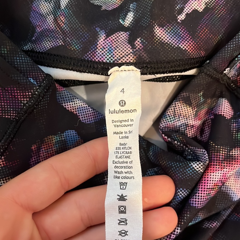 Lululemon Cropped Floral Leggings - Picture 6 of 6